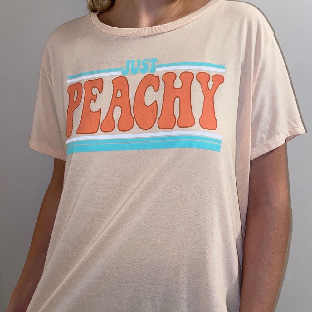 Just Peachy Tee🍑